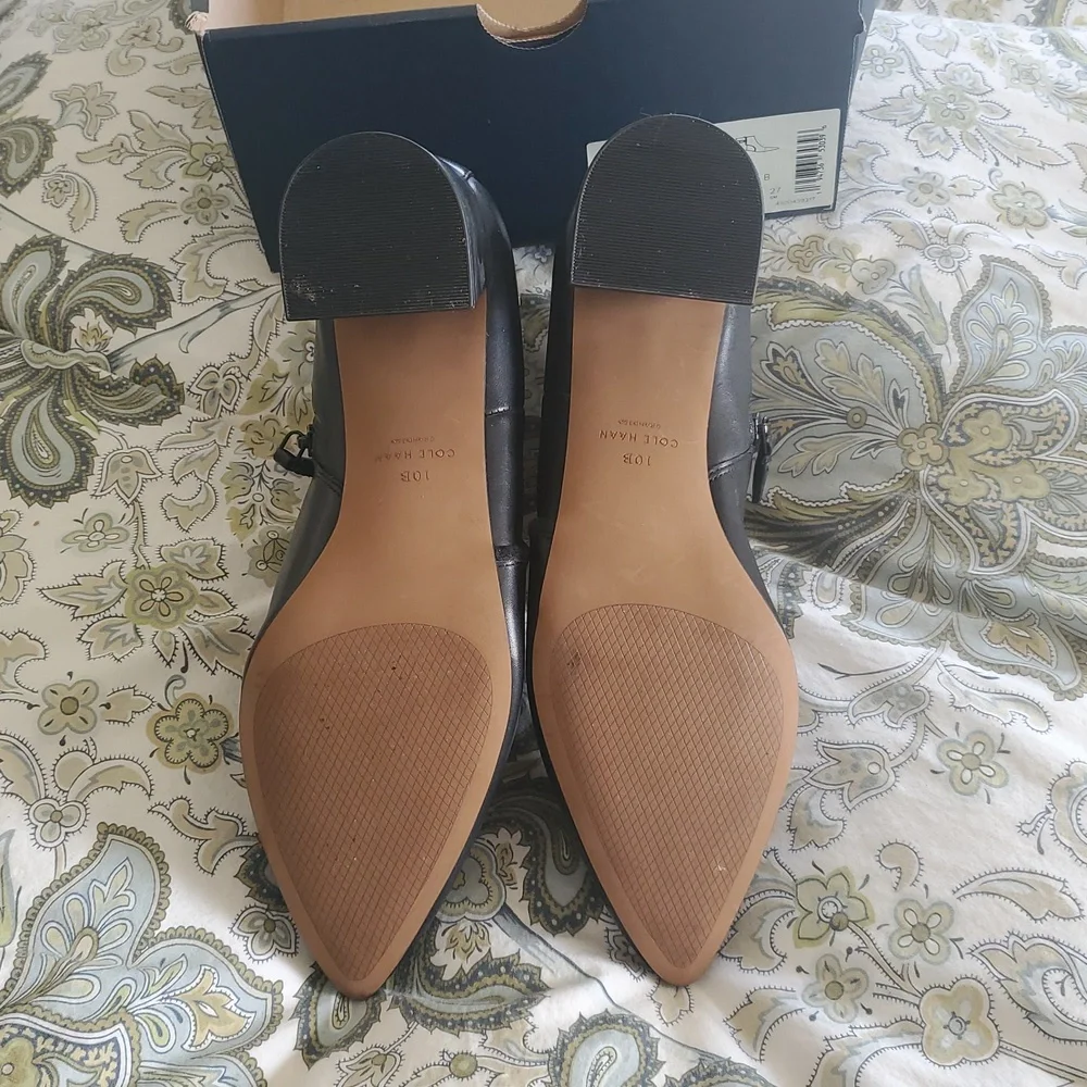 COLE HAAN Black Leather Ankle Dressy Booties Size 10